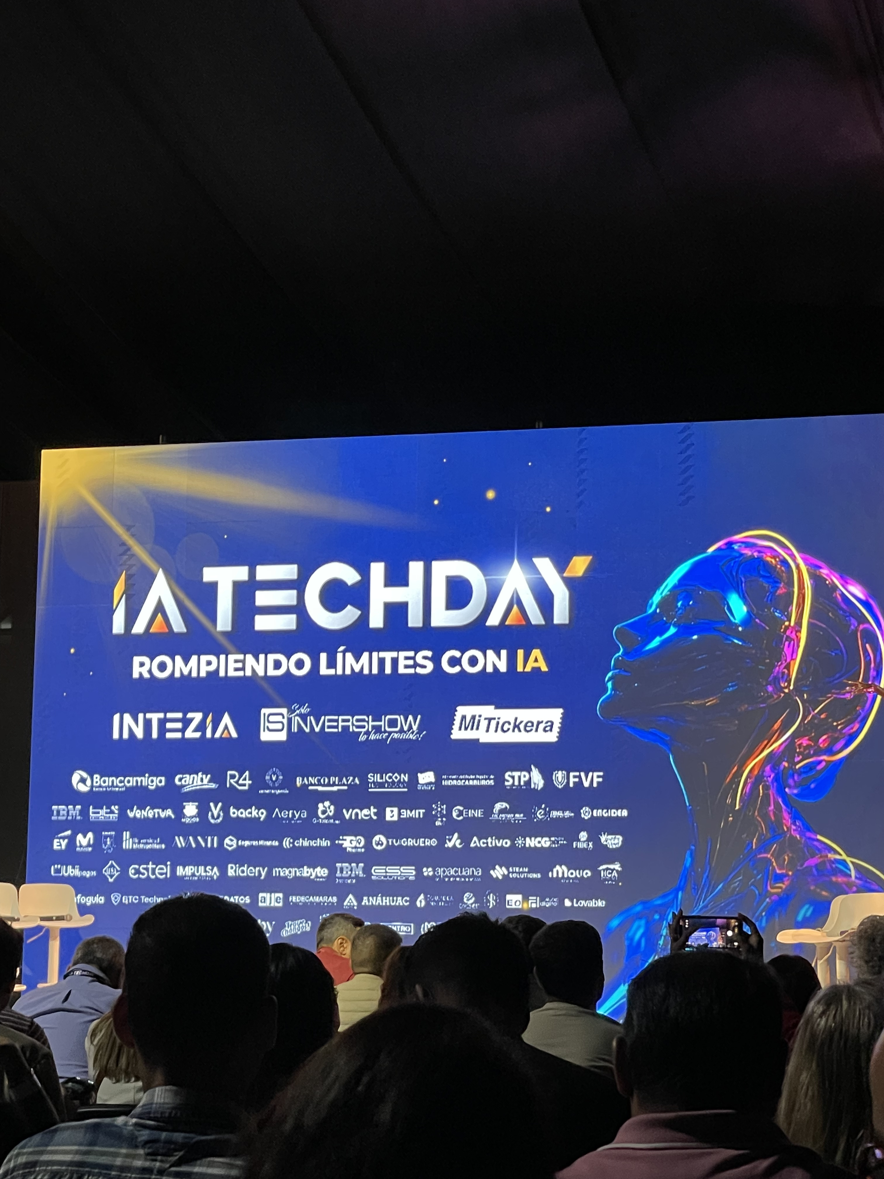 Back9 presentó su asistente virtual Aerya en la XXXI Exposición Viajes y Turismo AVAVIT